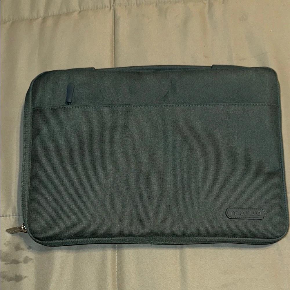 Mouvo Midnight Green MacBook Air 13 Laptop Sleeve